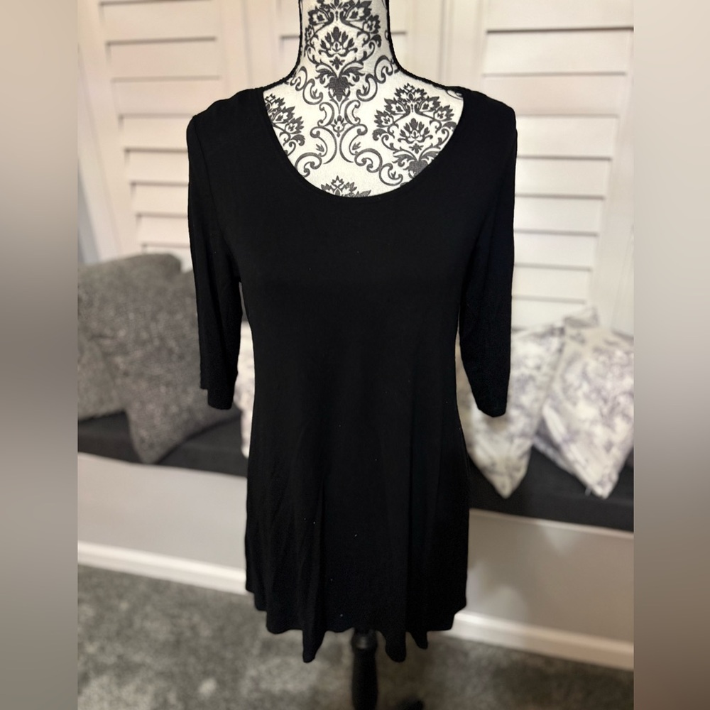 Elegant Black Women's Top size small black